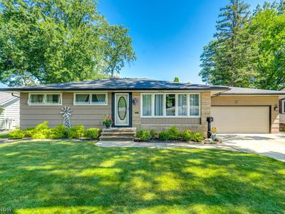 22720 Sycamore Dr, Fairview Park, OH, 44126