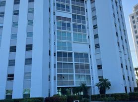 435 S Gulfstream Ave