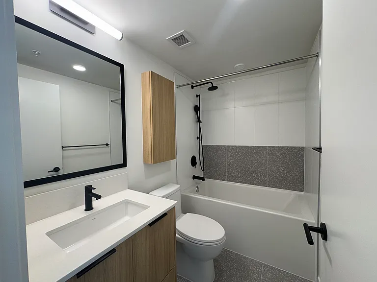 13439 94a Ave #211 — Photo 9