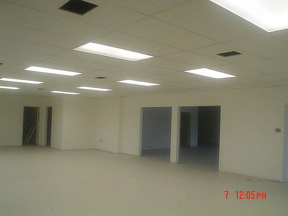 4th image of 5115 Martin Luther King Blvd