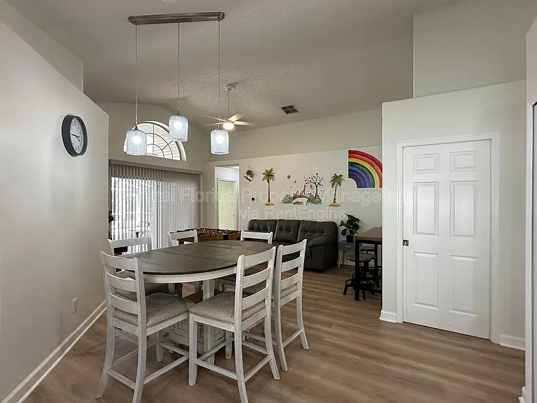 1009 Lake Davenport Blvd — Photo 4