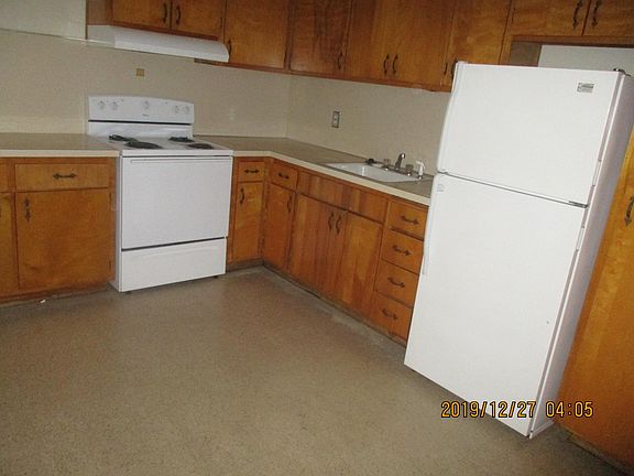3rd image of 975 N Forbes St APT 3