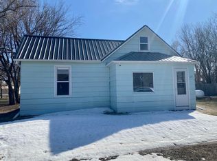 215 W Yankton St, Tabor, SD 57063