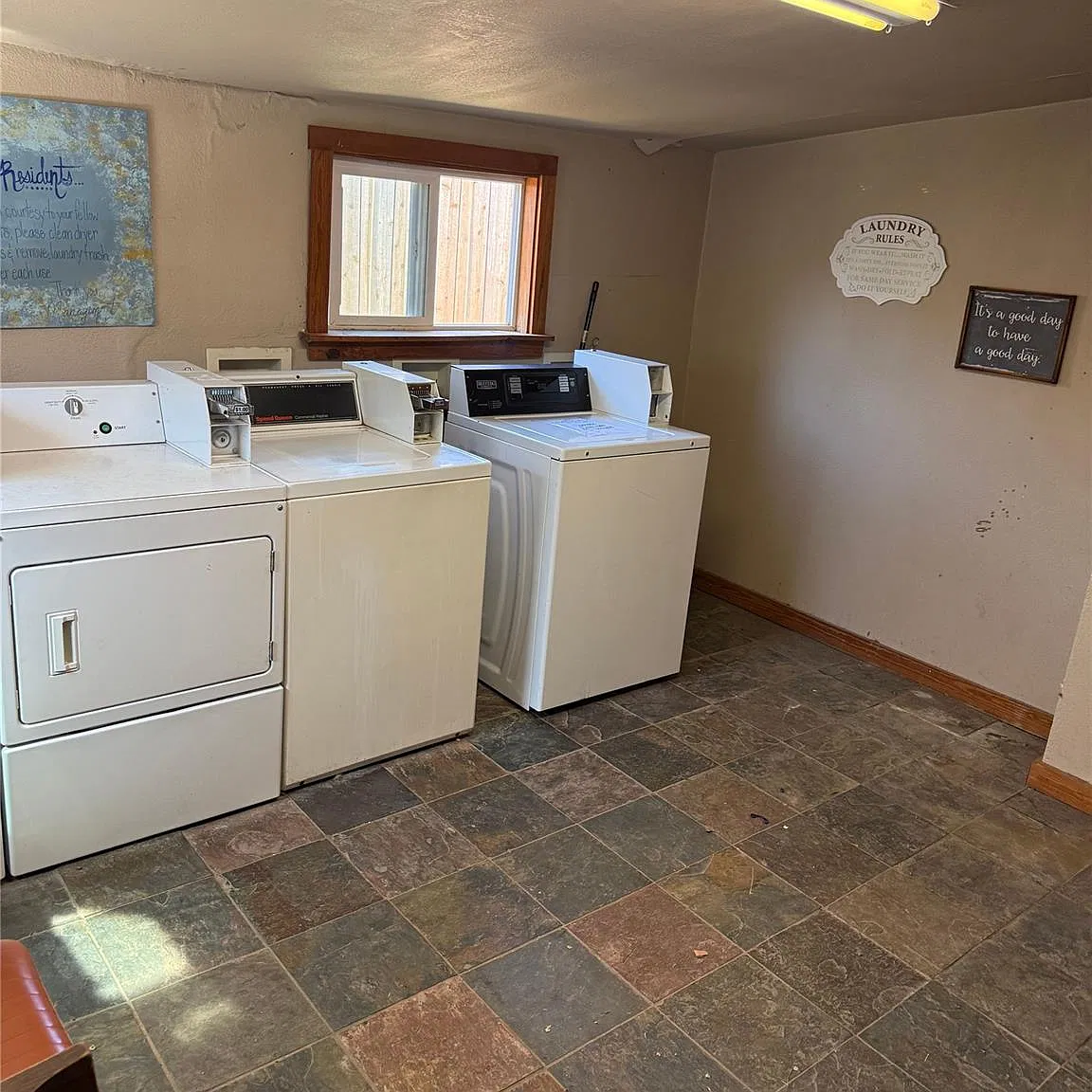 2 bed, 650 sqft, $1,075 — Photo 3