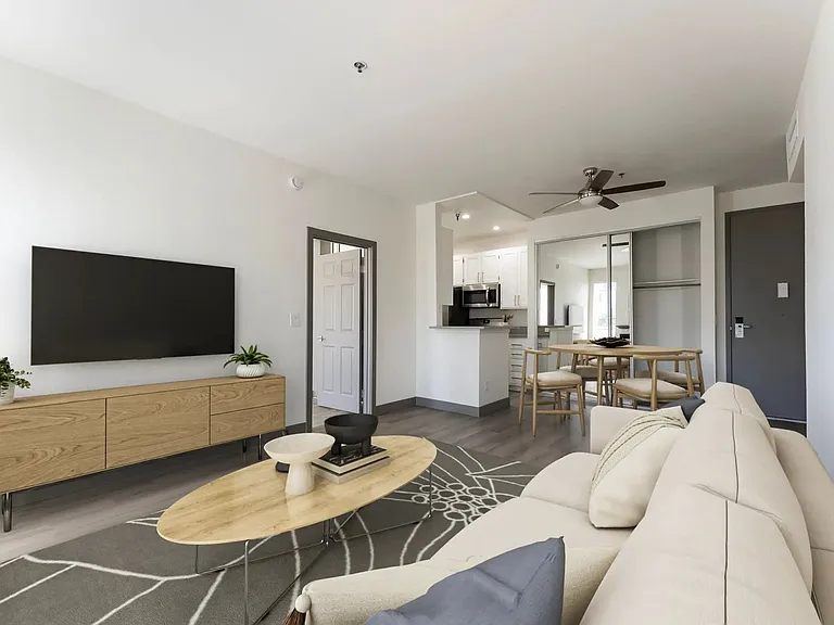 Sierra Fountain Apartments — Photo 14