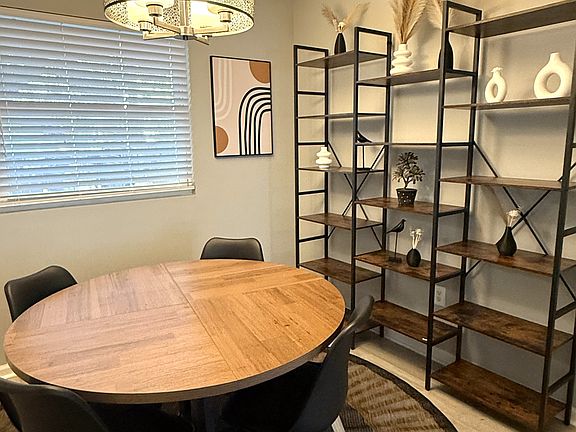 4th image of 16 Reid St #1