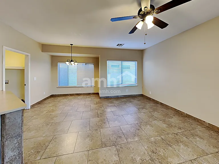 12566 W Cheery Lynn Rd — Photo 7