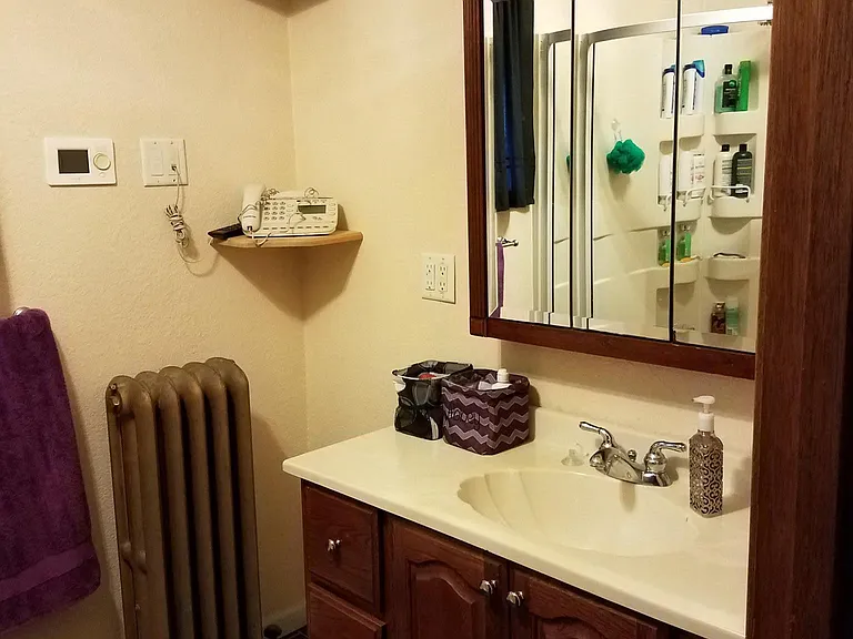 Upstairs bath with shower