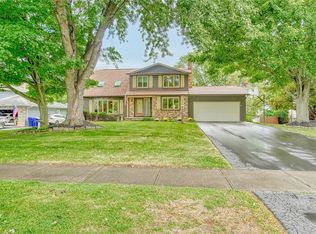 120 Old English Dr, Rochester, NY 14616