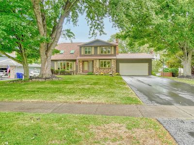 120 Old English Dr, Rochester, NY, 14616