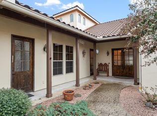 3801-16 E Club House Rd, Kerrville, TX 78028