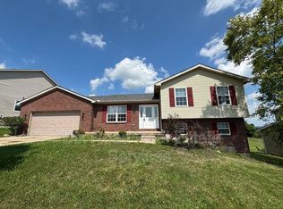 786 Ginger Ridge Dr, Trenton, OH 45067