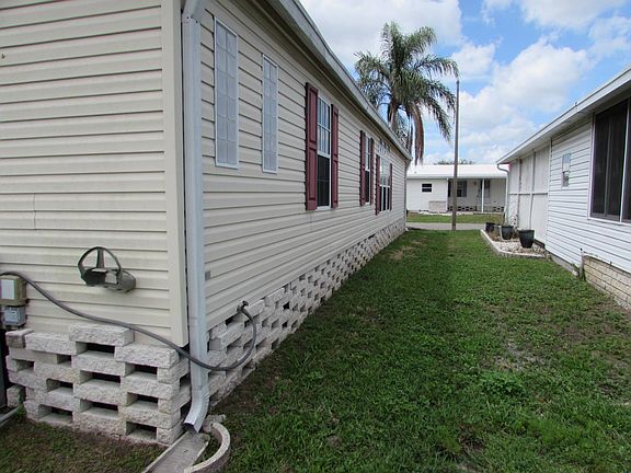 5th image of 10819 E Bay Dr