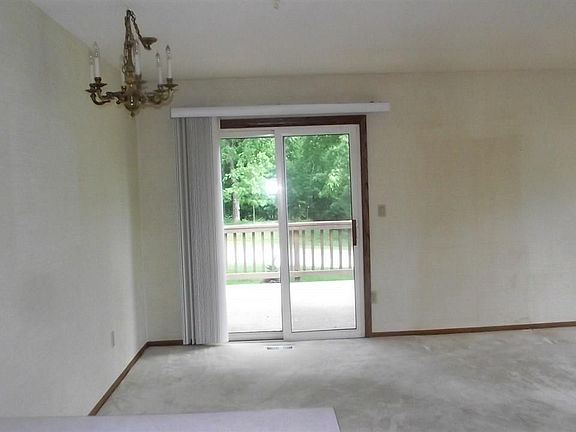 4th image of 318 Wildwood Dr