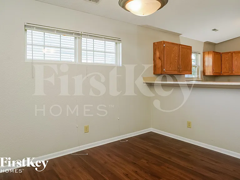 1880 Long Lake Dr — Photo 6