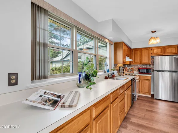 13 Sedgwick Square, Jackson, NJ 08527