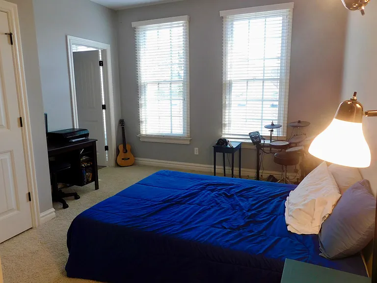 4721 Pleasant Ave — Photo 24