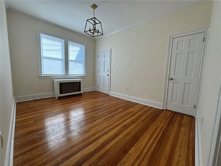 667 Yonkers Ave #1R — Photo 3