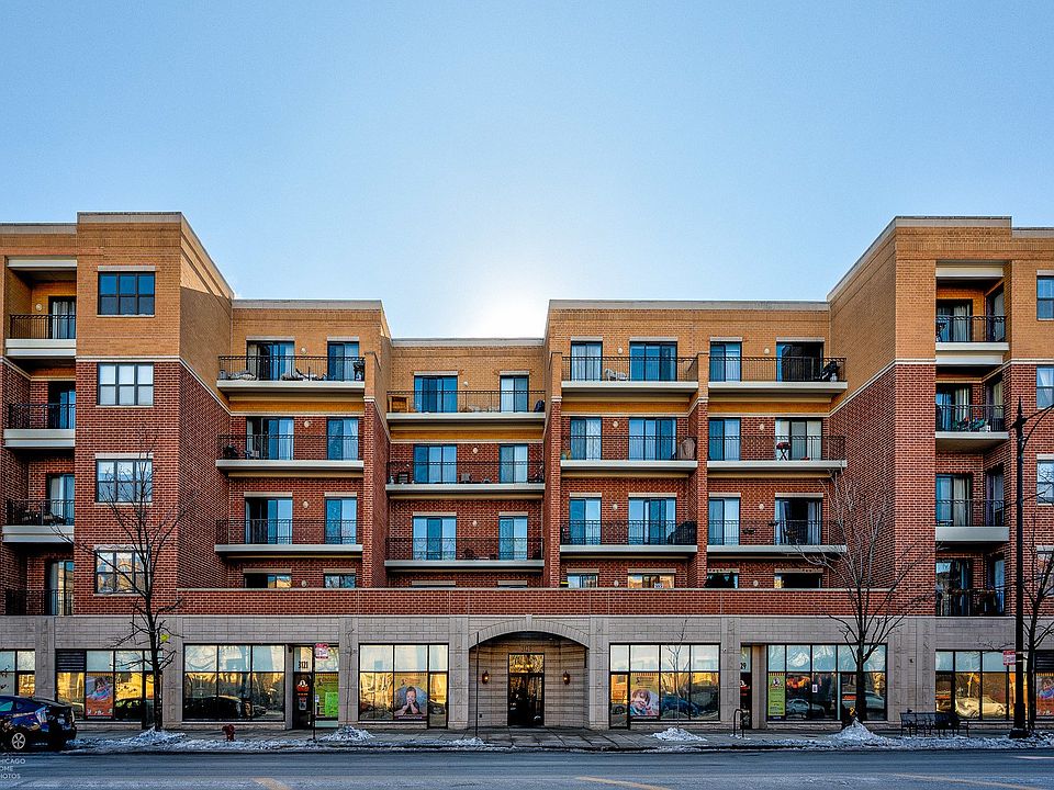 1st image of 3125 W Fullerton Ave APT 405
