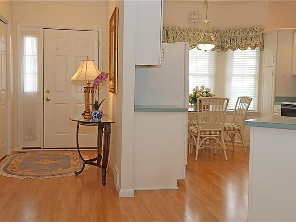 3rd image of 6600 Meadowland Cir