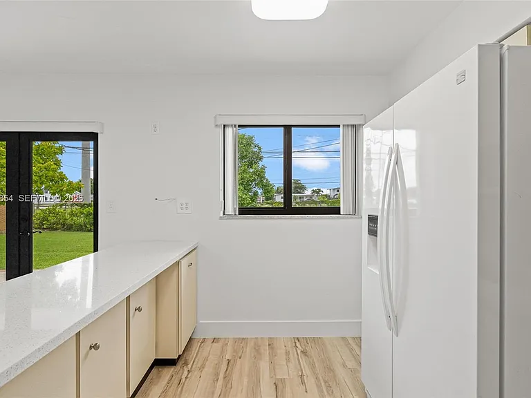5110 SW 106th Ave — Photo 16