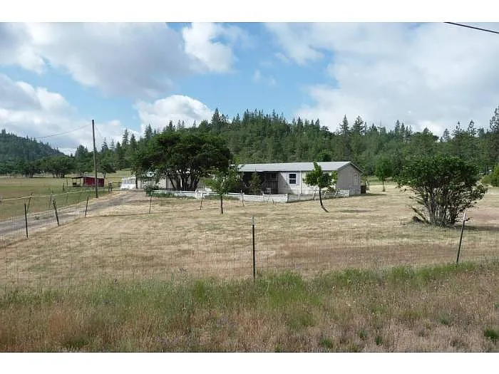 1185 Ironwood Dr photo 1