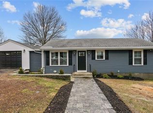 140 Redwood Rd, Portsmouth, RI 02871