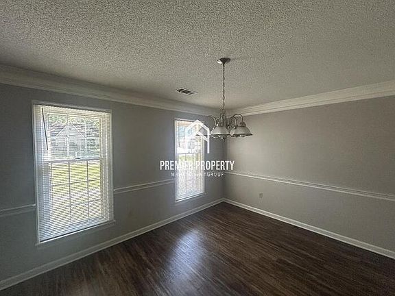 3rd image of 7248 Germanshire Ln