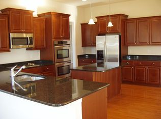 9023 Igoe St, Lorton, VA 22079