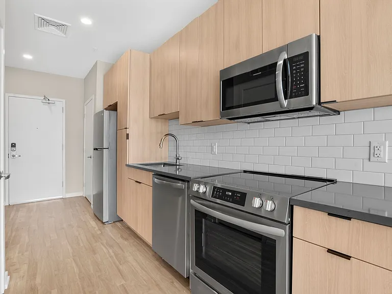 The Keystone Apartments — Photo 53