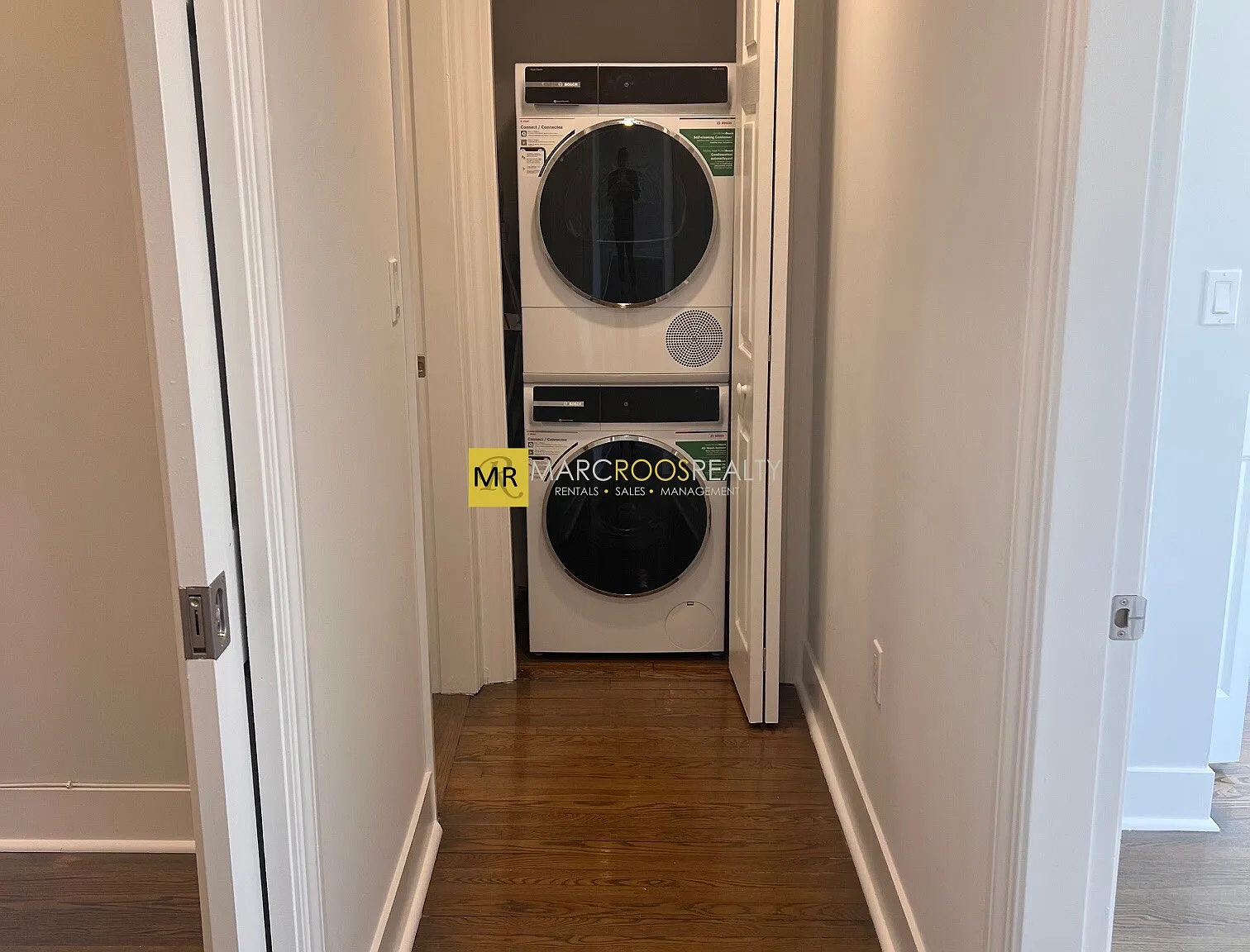 2 bed, 9999 sqft, $3,875 — Photo 2