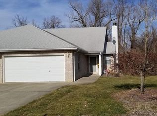 131 Rolling Oaks Dr, Collinsville, IL 62234