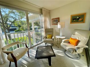 1900 Alamanda DR #204, NAPLES, FL 34102