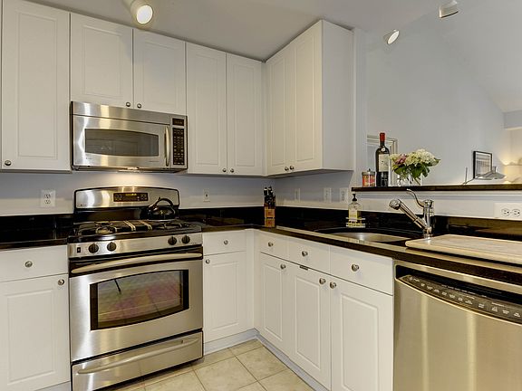 3rd image of 9486 Virginia Center Blvd Unit 404