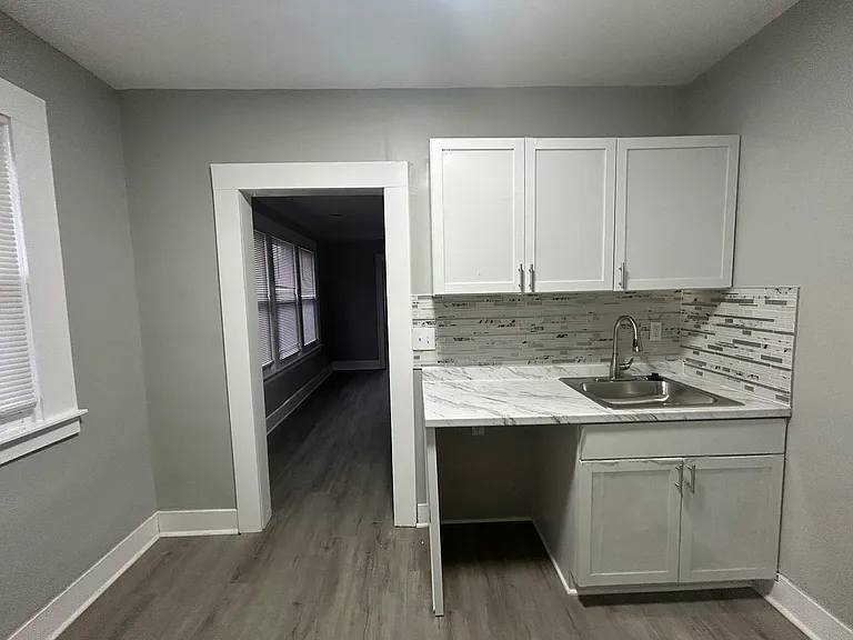 1933 Taylor St #2 — Photo 7