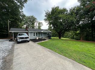 1324 Farrs Bridge Rd, Easley, SC 29640