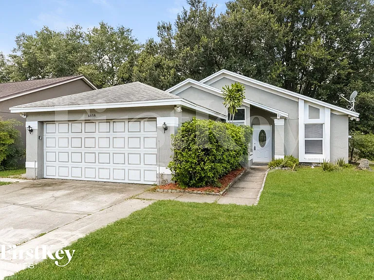 8858 Parliament Ct — Photo 2