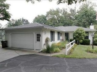 22280 60th Ave, Mattawan, MI 49071