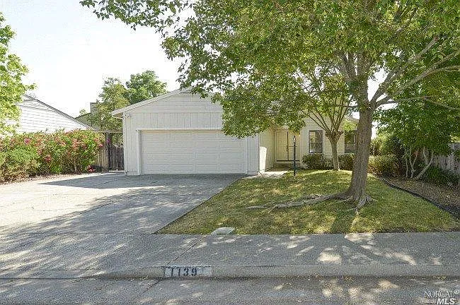 1139 Sonoma Glen Cir photo 1
