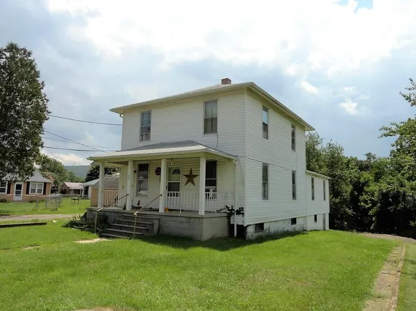 709 Lee St, Clifton Forge, VA 24422