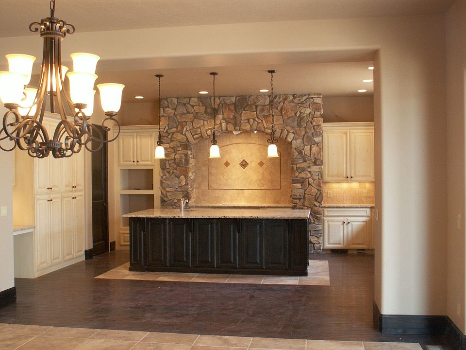 2nd image of 470 N Country Ln #11