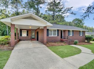 215 Sagewood Rd, Greenwood, SC 29646