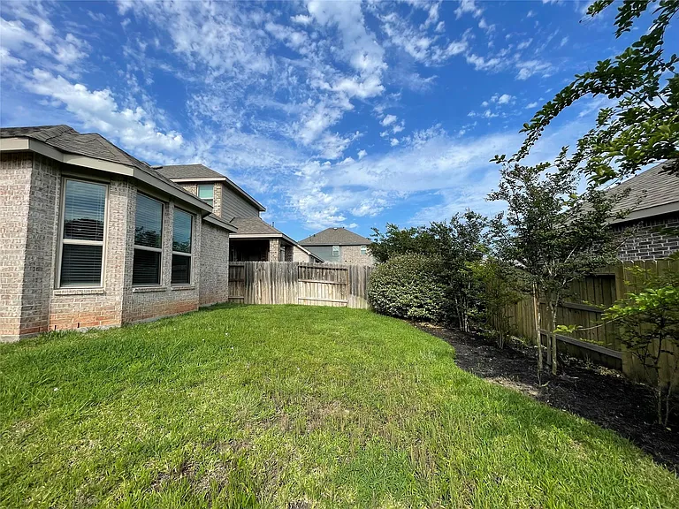 308 Tangle Birch Ct — Photo 24