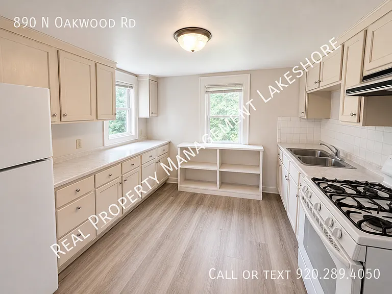 890 N Oakwood Rd — Photo 3