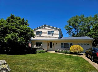 211 Babylon Street, Islip Terrace, NY 11752