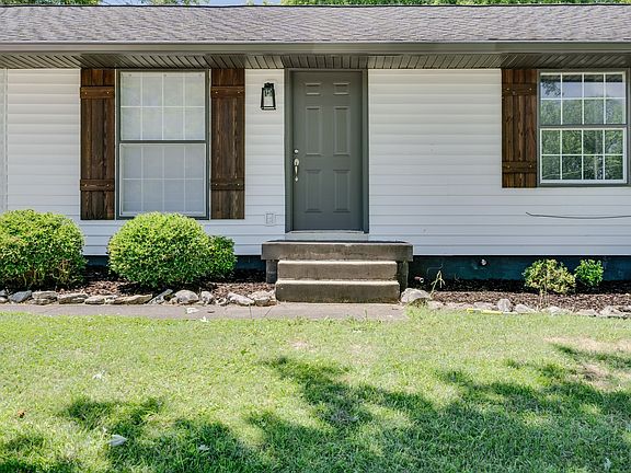 3rd image of 101 Aspen Ct