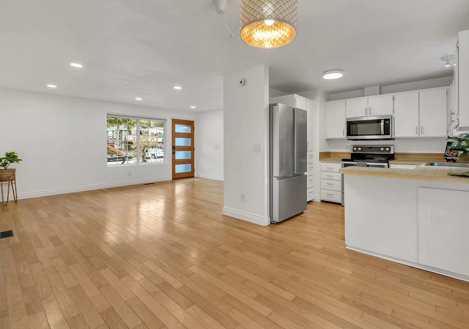 Des Moines 3 Bedroom, 1.5 bath Rambler — Photo 4