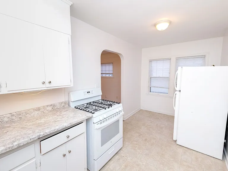 Virginia Flats — Photo 17