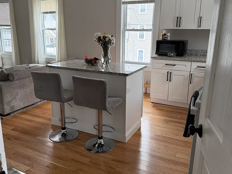 270 Hilldale Ave #2 — Photo 1