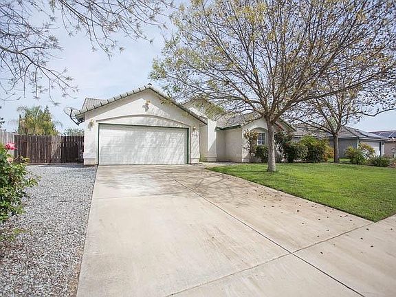 3rd image of 2518 W Buena Vista Ave